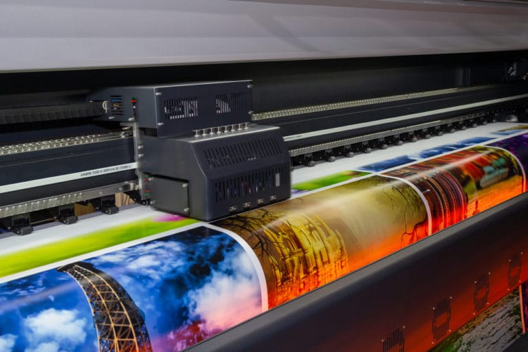 Equipamentos jato de tinta ou offset? Um guia completo para você escolher a melhor opção para seu negócio