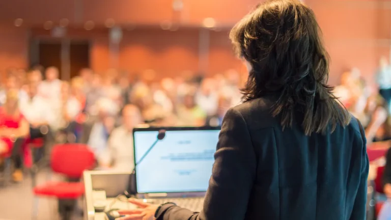 Carimbo do Tempo em Diplomas Digitais de IES: o que é e por que é essencial?